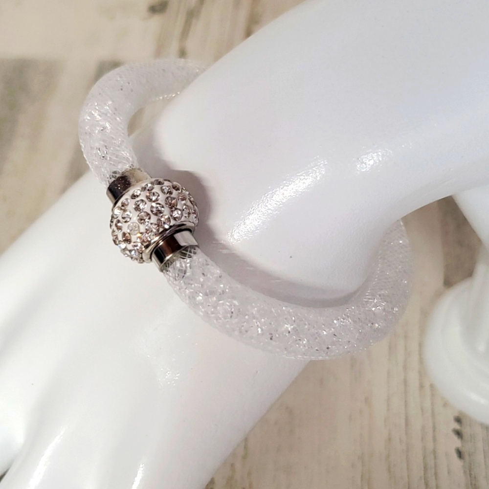 Stardust Wrap Bracelet with Swarovski Crystal Elements NWOT!